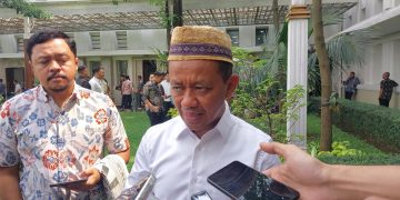 Kunjungi Raja Ampat, Bahlil Tinjau Kondisi Pulau Gag secara Langsung